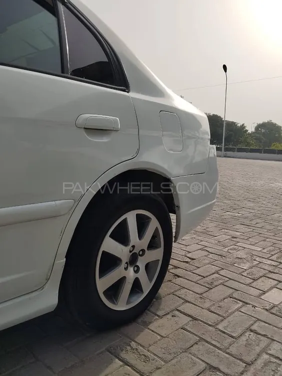 Honda Civic 2004 for Sale in Arifwala Image-1