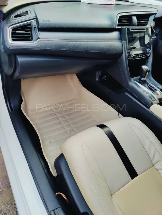 Honda Civic 2016 for Sale in Faisalabad Image-1
