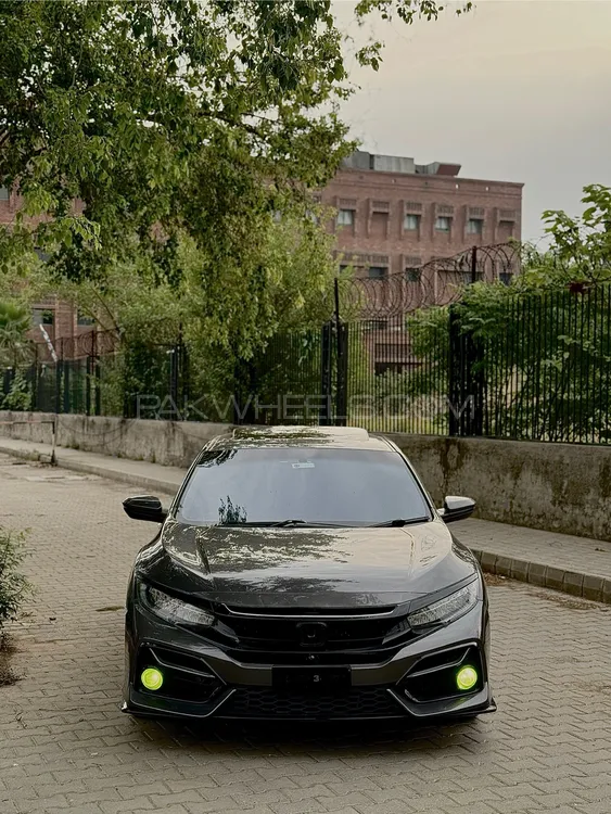 Honda Civic 2018 for Sale in Lahore Image-1