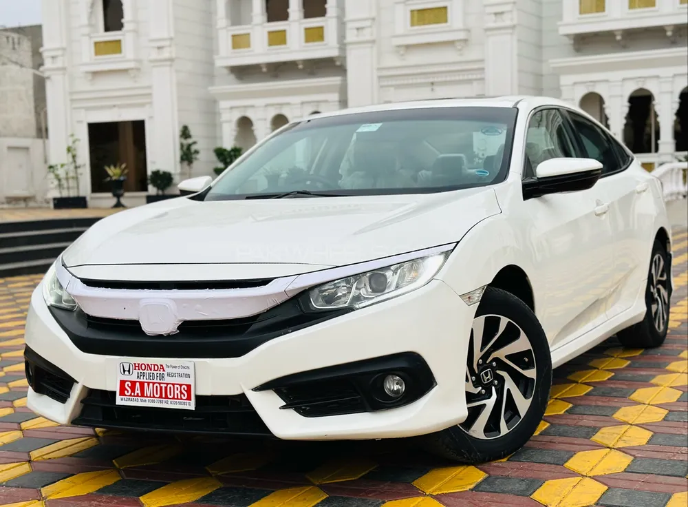 Honda Civic 2018 for Sale in Gujrat Image-1