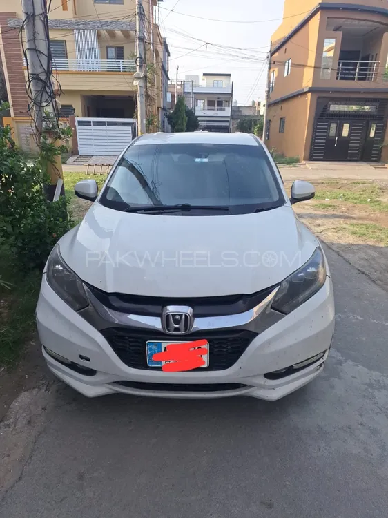 Honda Vezel 2014 for Sale in Lahore Image-1