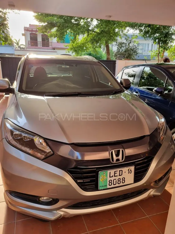 Honda Vezel 2014 for Sale in Lahore Image-1