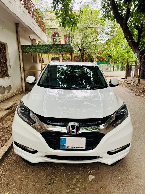 Honda Vezel 2016 for Sale in Islamabad Image-1