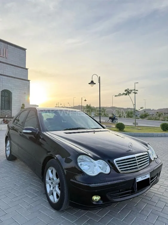 Mercedes Benz C Class 2006 for Sale in Rawalpindi Image-1