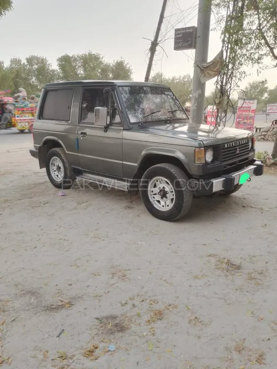 Mitsubishi Pajero 1988 for Sale in Burewala Image-1