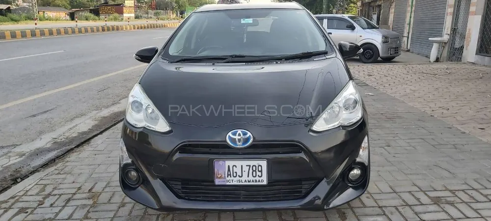 Toyota Aqua 2015 for Sale in Islamabad Image-1