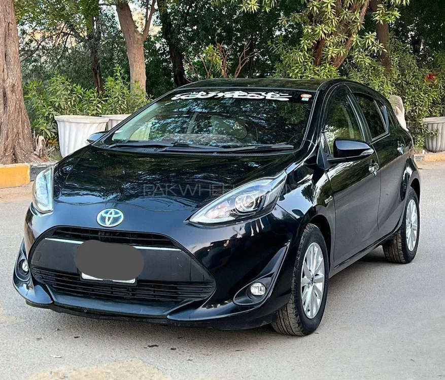 Toyota Aqua 2018 for Sale in Karachi Image-1