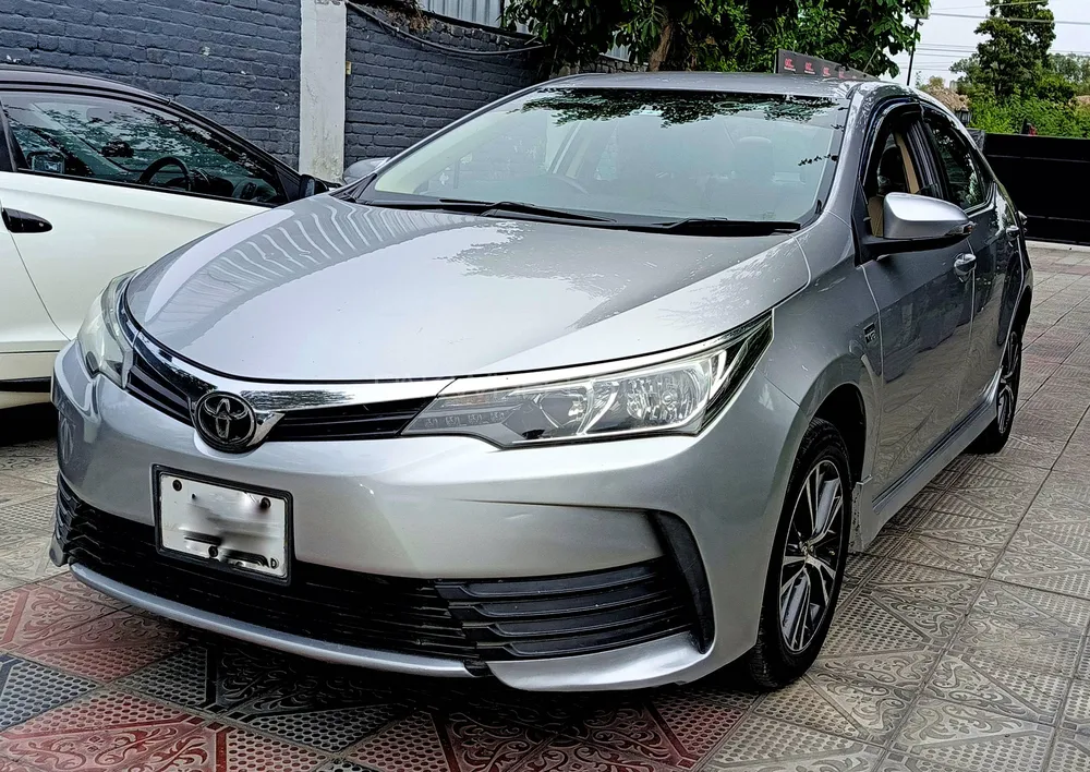 Toyota Corolla 2018 for Sale in Islamabad Image-1