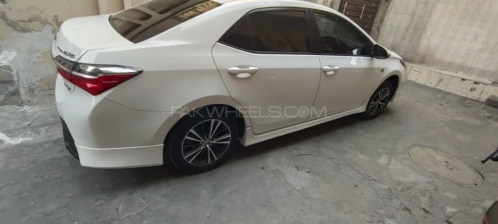 Toyota Corolla 2023 for Sale in Lahore Image-1