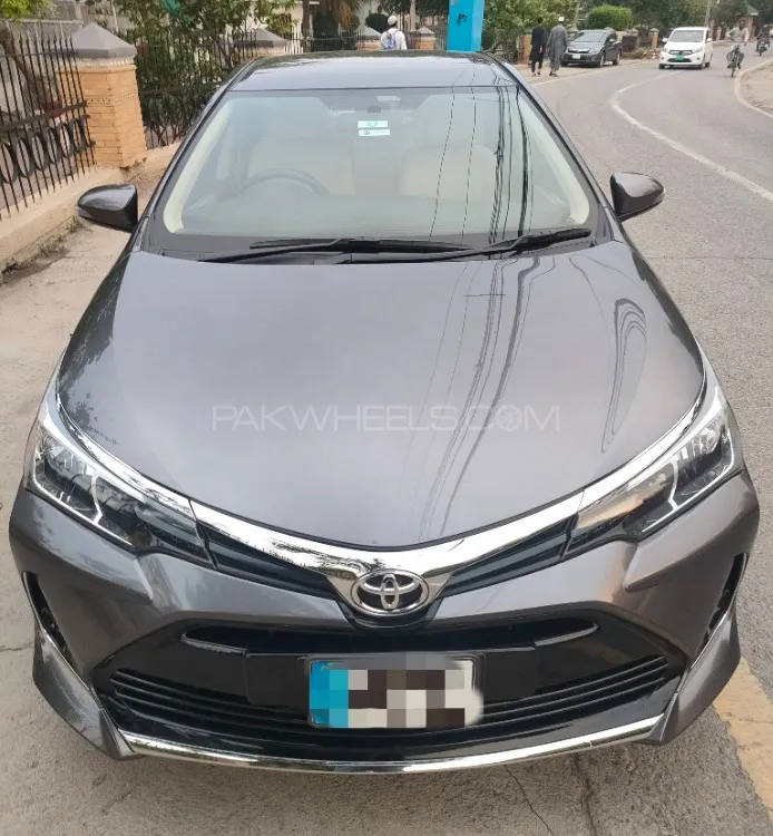 Toyota Corolla 2021 for Sale in Peshawar Image-1