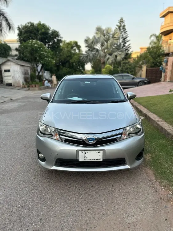 Toyota Corolla Fielder 2014 for Sale in Islamabad Image-1