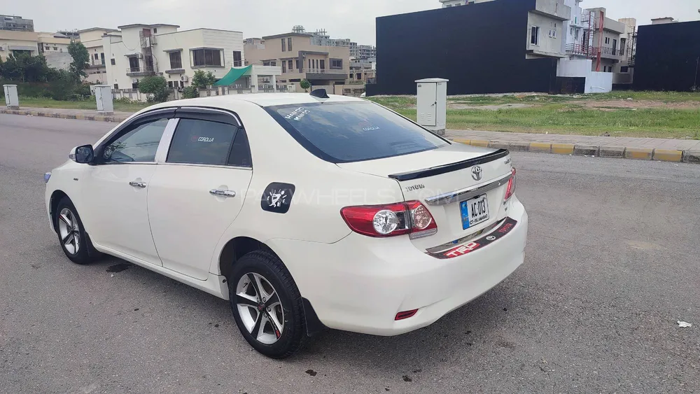 Toyota Corolla 2013 for Sale in Swatmingora Image-1