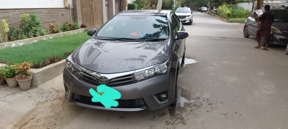 Toyota Corolla 2015 for Sale in Karachi Image-1