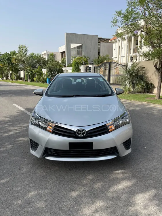 Toyota Corolla 2016 for Sale in Lahore Image-1