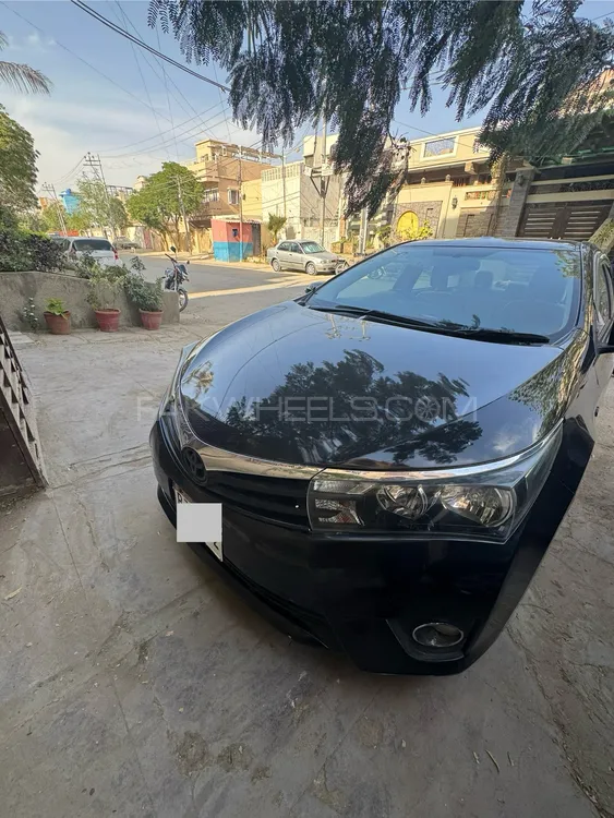 Toyota Corolla 2017 for Sale in Karachi Image-1