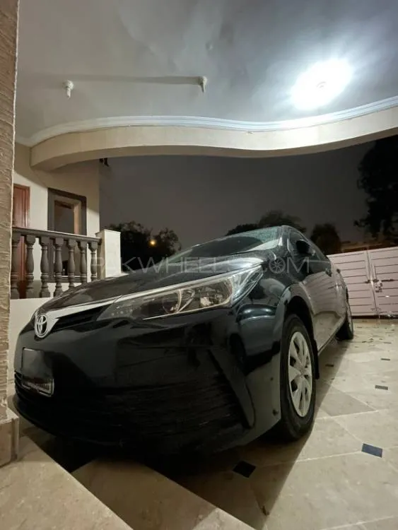 Toyota Corolla 2018 for Sale in Islamabad Image-1