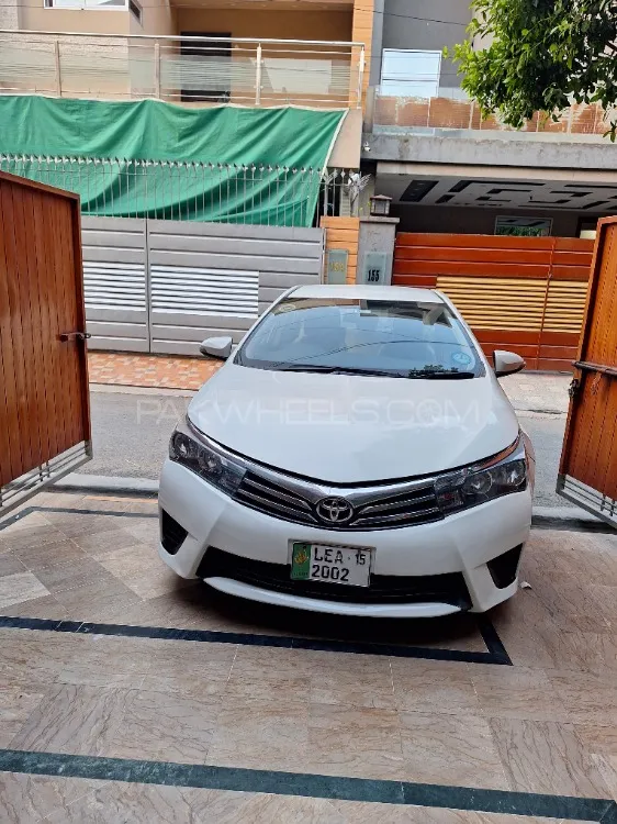 Toyota Corolla 2015 for Sale in Lahore Image-1
