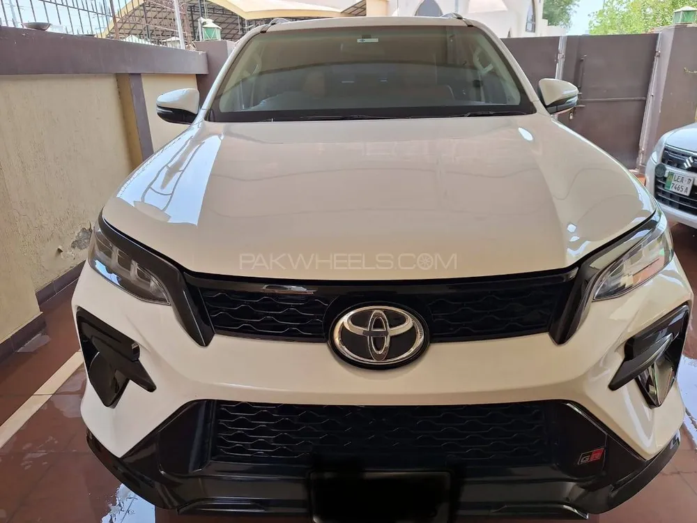 Toyota Fortuner 2020 for Sale in Lahore Image-1