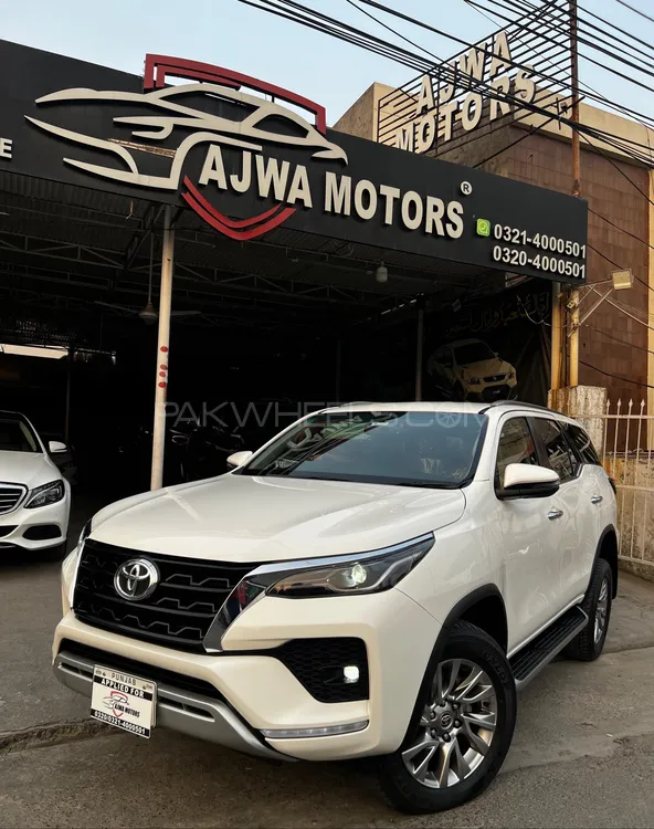 Toyota Fortuner 2022 for Sale in Lahore Image-1