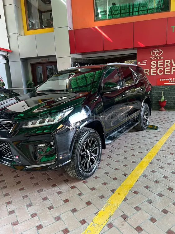 Toyota Fortuner 2023 for Sale in Karachi Image-1
