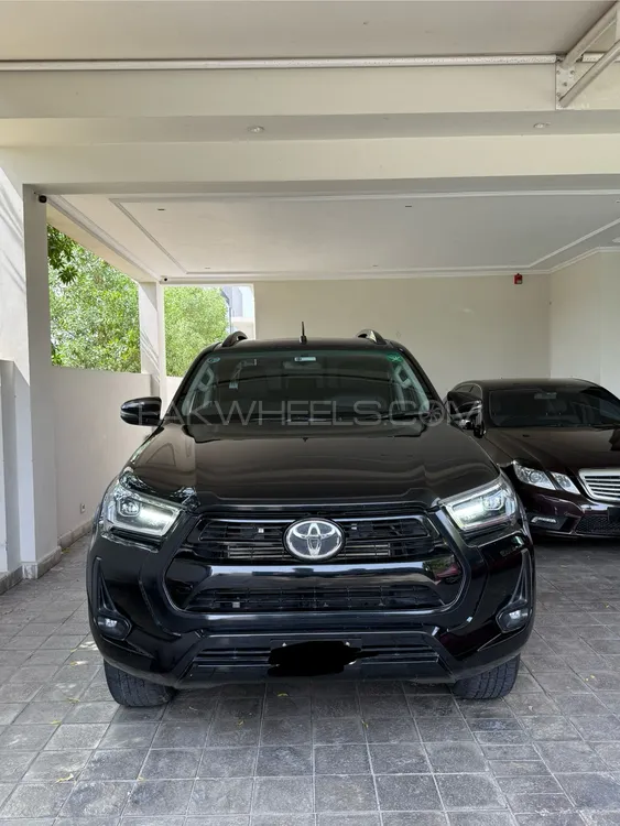 Toyota Hilux 2023 for Sale in Lahore Image-1