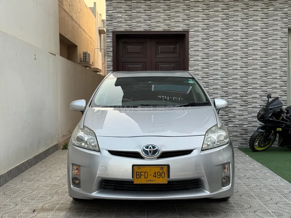 Toyota Prius 2010 for Sale in Karachi Image-1