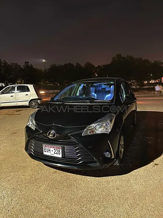 Toyota Vitz 2018 for Sale in Karachi Image-1