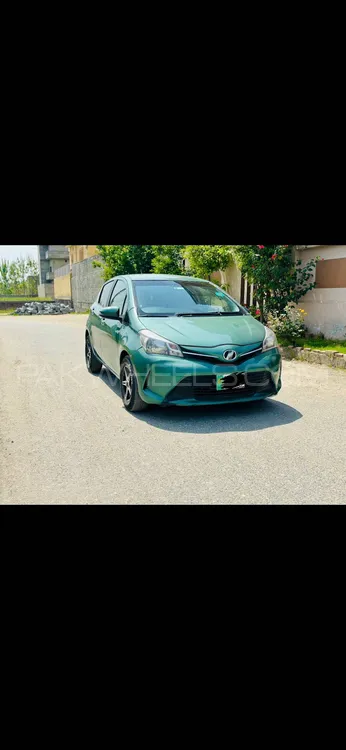 Toyota Vitz 2014 for Sale in Mardan Image-1