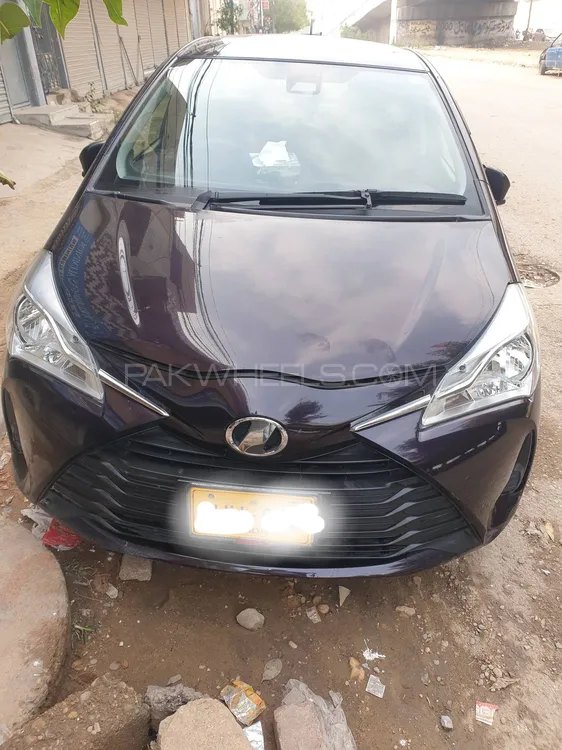 Toyota Vitz 2018 for Sale in Karachi Image-1