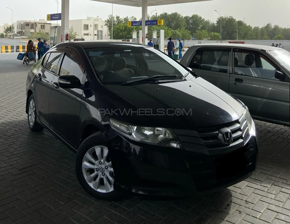 Honda City 2013 for Sale in Karachi Image-1