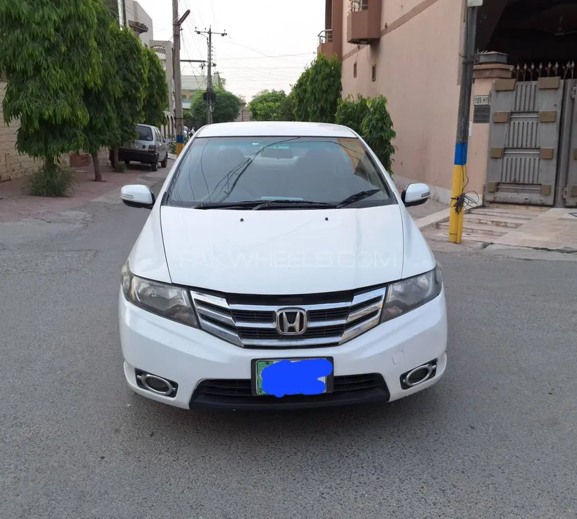 Honda City 2015 for Sale in Lahore Image-1