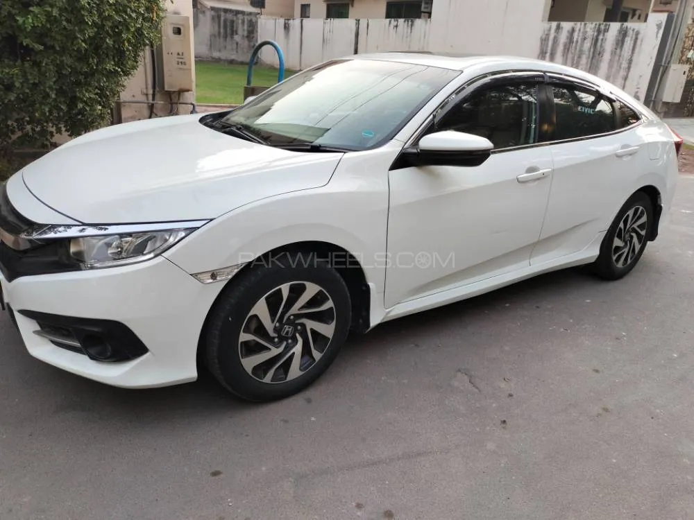 Honda Civic 2018 for Sale in Gujranwala Image-1