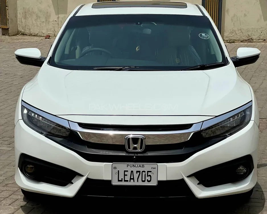 Honda Civic 2018 for Sale in Lahore Image-1