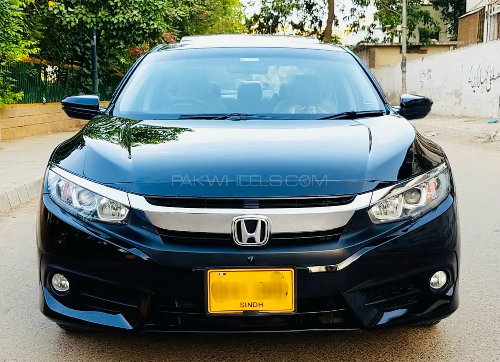 Honda Civic 2018 for Sale in Karachi Image-1