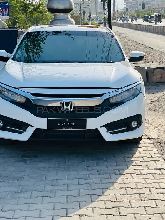 Honda Civic 2019 for Sale in Peshawar Image-1