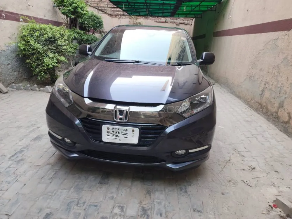 Honda Vezel 2017 for Sale in Kasur Image-1