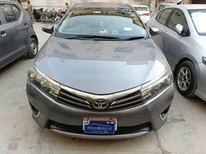 Toyota Corolla Altis Grande CVT-i 1.8 2014 for Sale