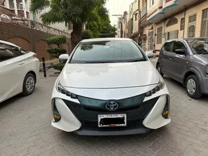 Toyota Prius PHV (Plug In Hybrid) 2017 for Sale