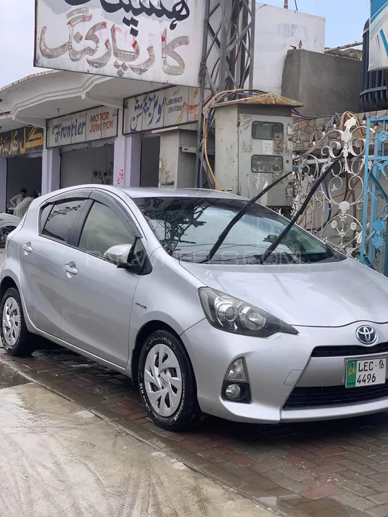 Toyota Aqua 2012 for Sale in Peshawar Image-1