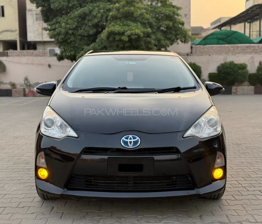 Toyota Aqua 2014 for Sale in Multan Image-1