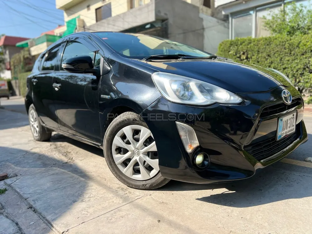 Toyota Aqua 2017 for Sale in Lahore Image-1
