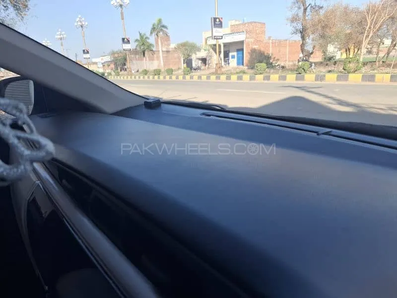 Toyota Corolla 2015 for Sale in Jhelum Image-1