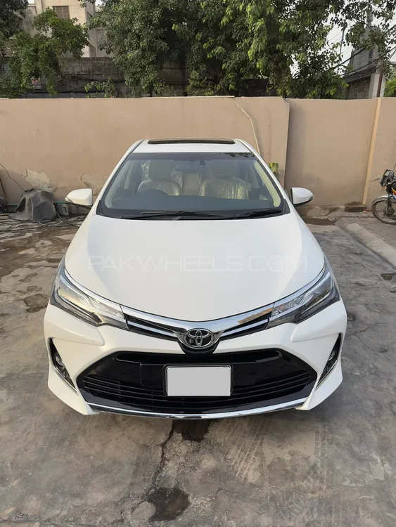 Toyota Corolla 2025 for Sale in Lahore Image-1