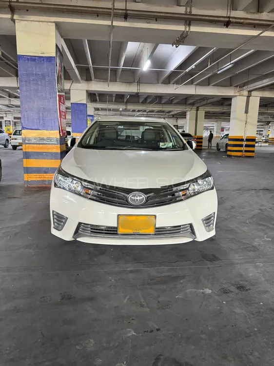Toyota Corolla 2015 for Sale in Karachi Image-1