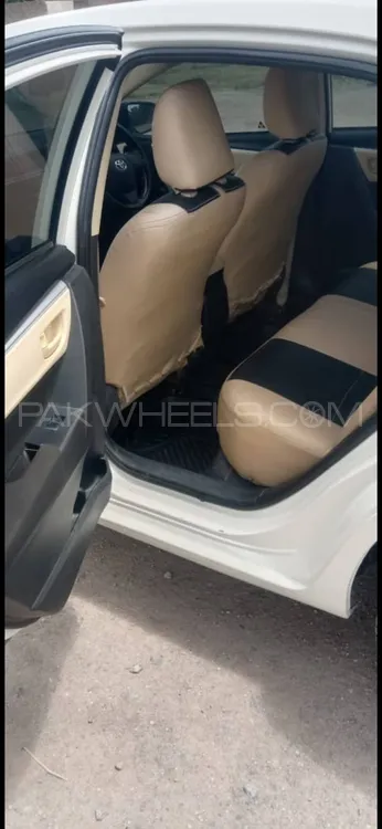 Toyota Corolla 2017 for Sale in Peshawar Image-1