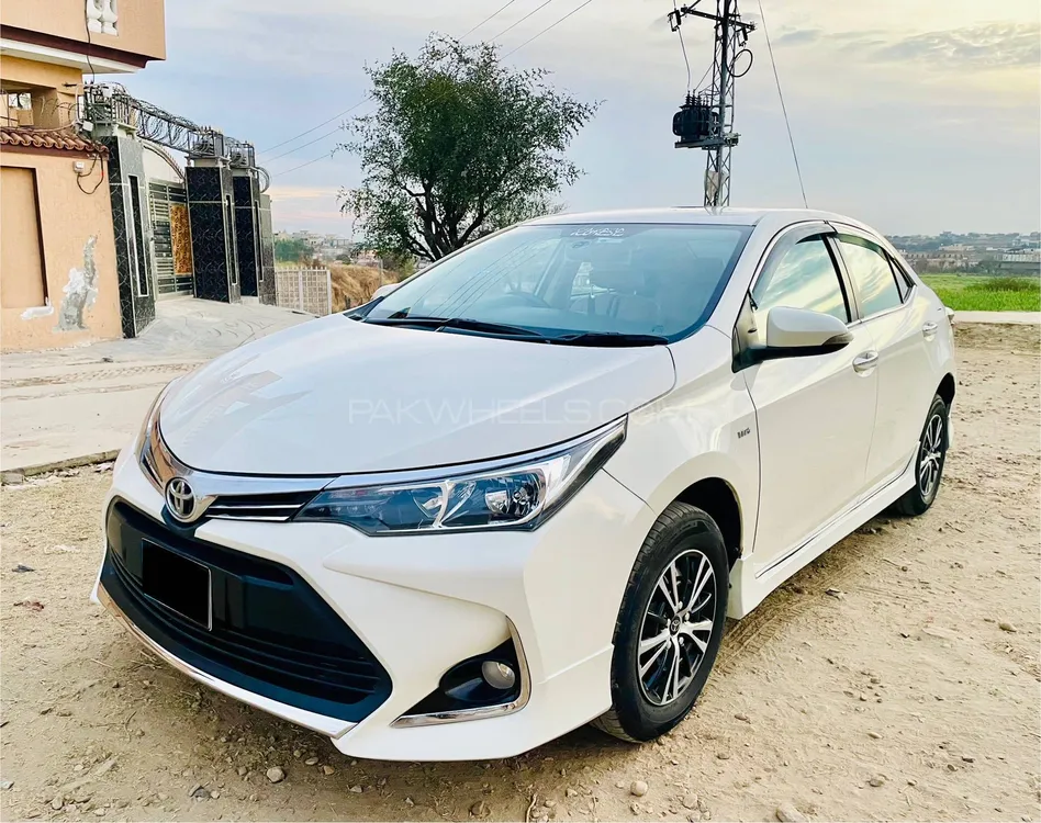Toyota Corolla 2018 for Sale in Rawat Image-1
