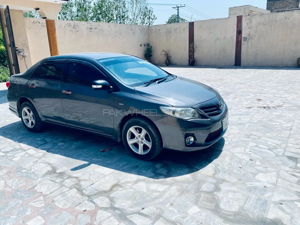 Toyota Corolla 2011 for Sale in Peshawar Image-1