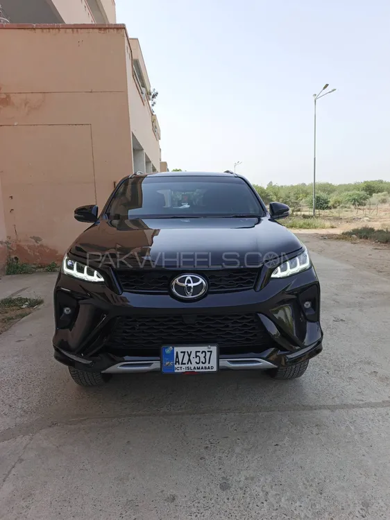 Toyota Fortuner 2022 for Sale in Karachi Image-1