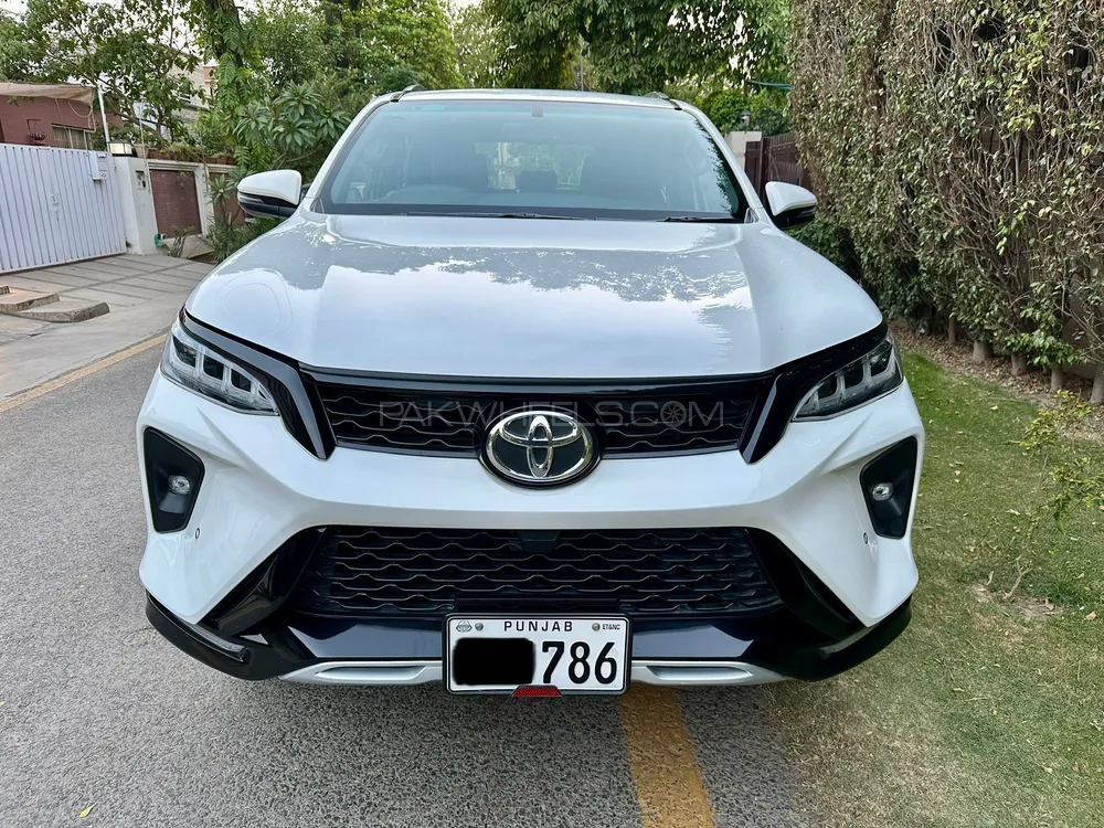 Toyota Fortuner 2023 for Sale in Lahore Image-1