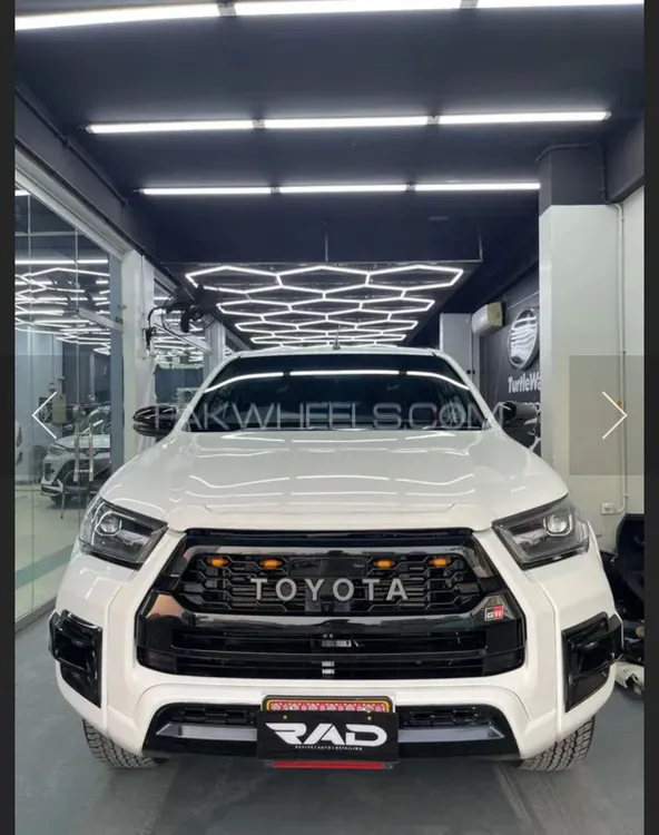 Toyota Hilux 2019 for Sale in Peshawar Image-1